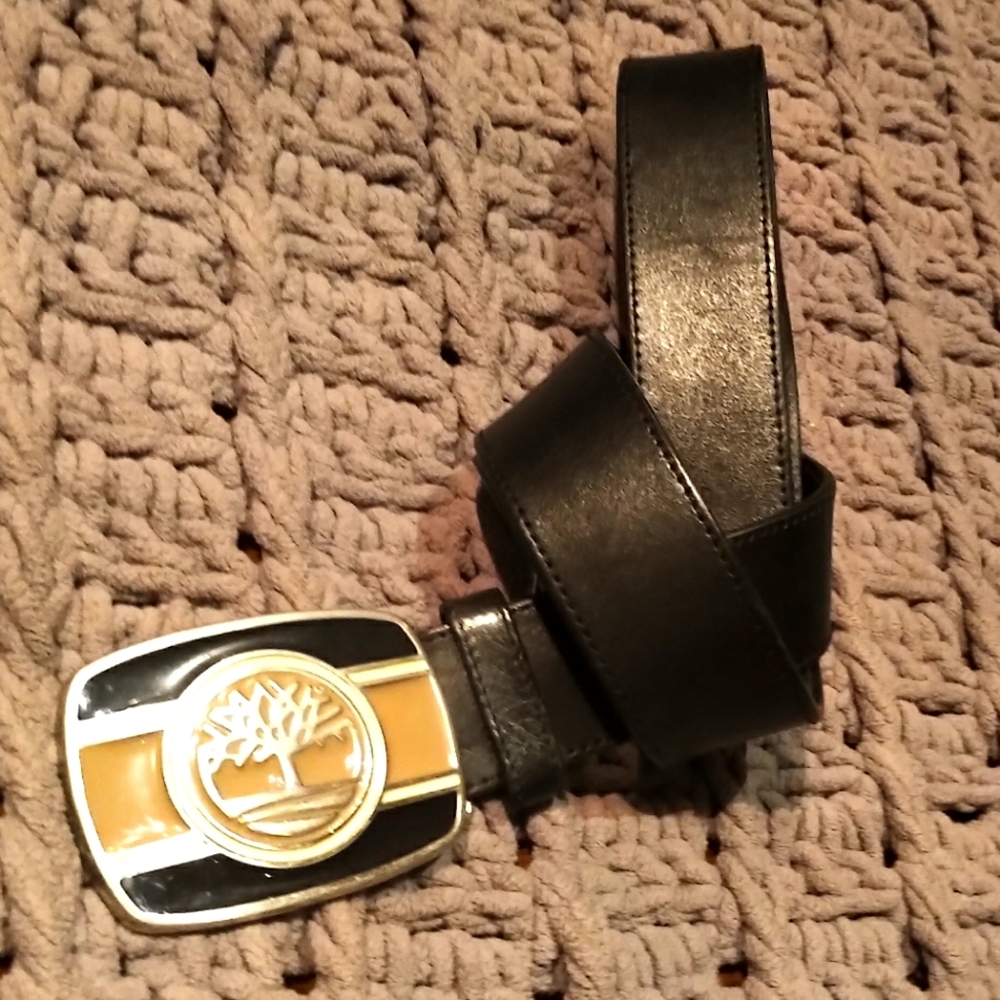 Timberland leather belt with gorgeous graphic buckle!EUC